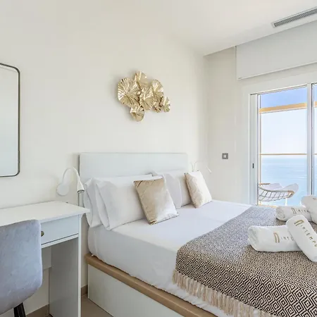 Intempo By Holuxe - 252 - 25th Floor *