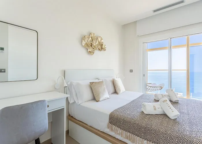 Intempo By Holuxe - 252 - 25th Floor *