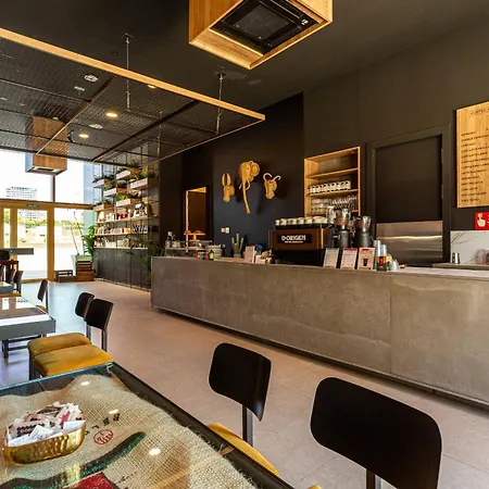 Intempo By Holuxe - 252 - 25th Floor